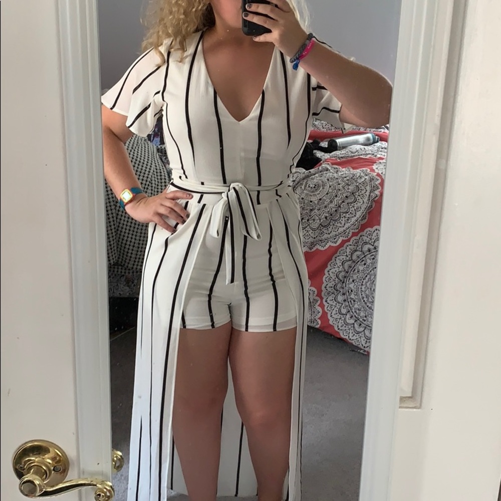 NWOT romper dress striped stylish